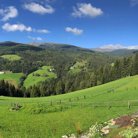 Holiday home Tranquil Holiday In St. Wolfgang-kienberg With Balcony Monchegg